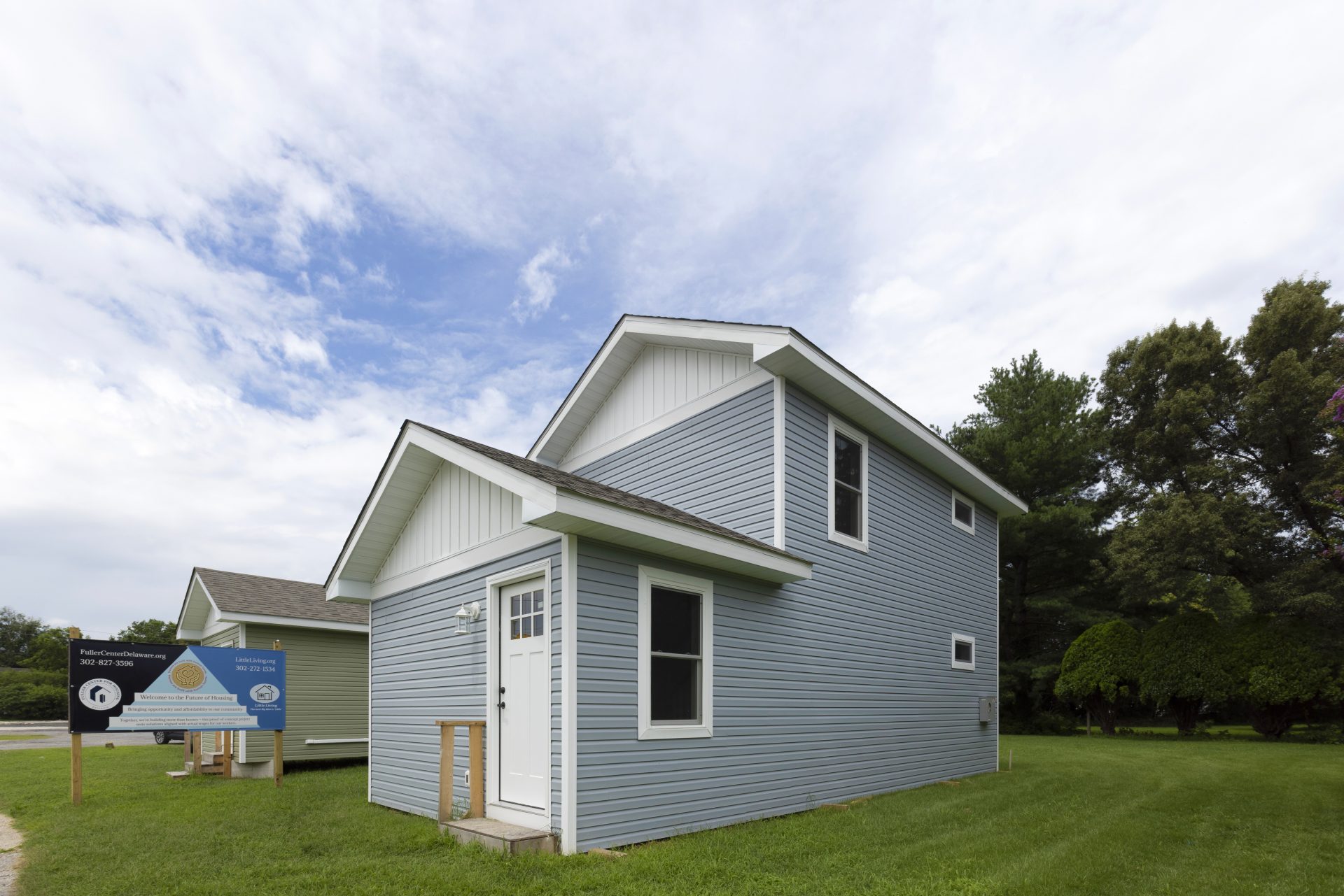 and Tom McElroy—to design a compact, comfortable